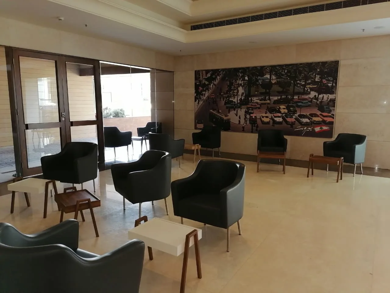 Office for rent in Dbayeh, Lebanon — photo 1