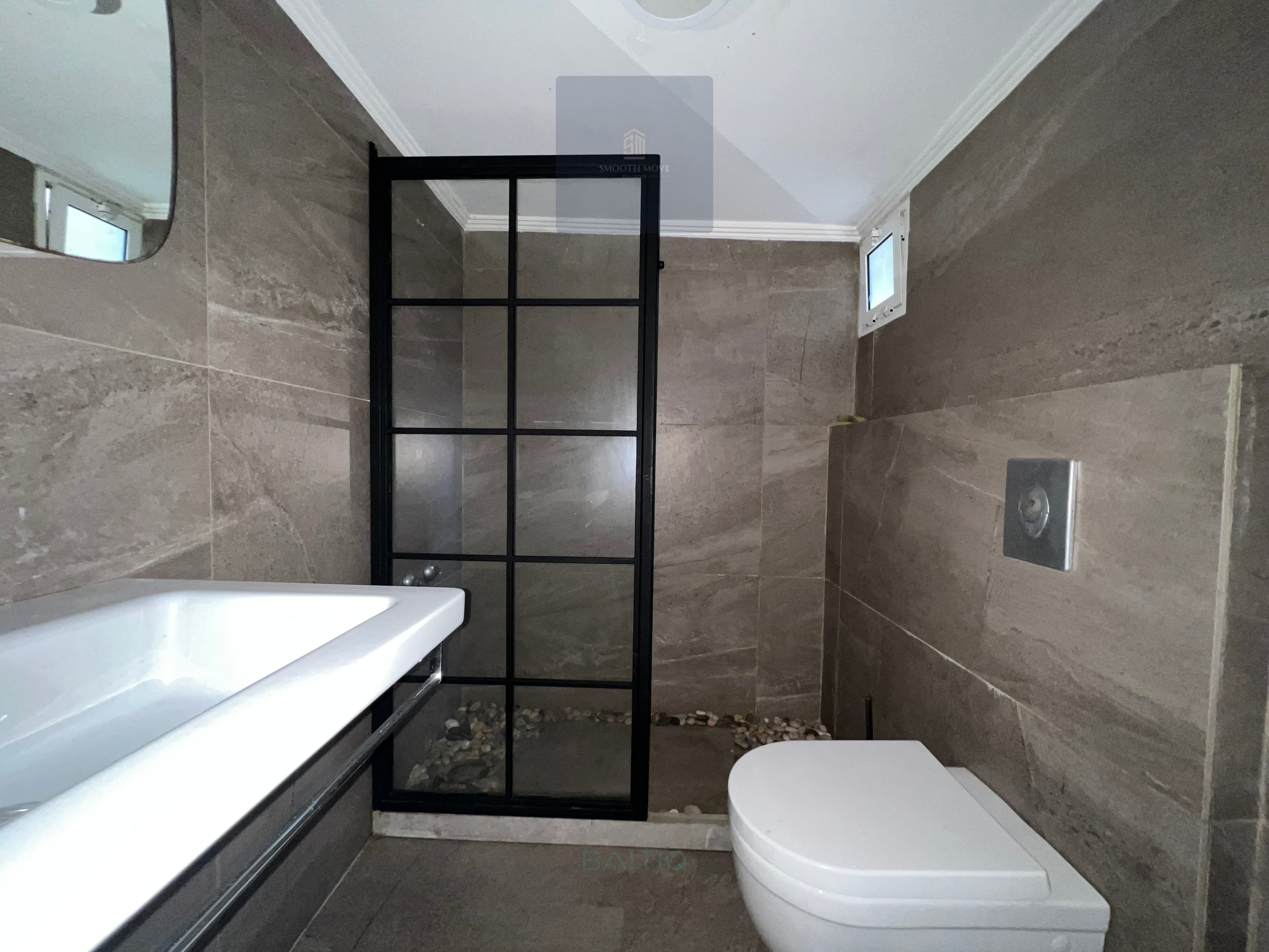 Newly Renovated and Spacious Apartment for Sale in Verdun — photo 8