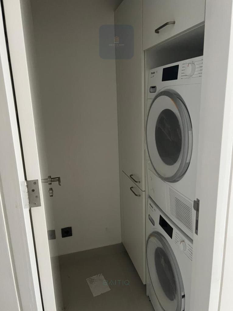 Gorgeous High End Finishing 3 Bedroom Apartment in Ashrafieh — photo 2