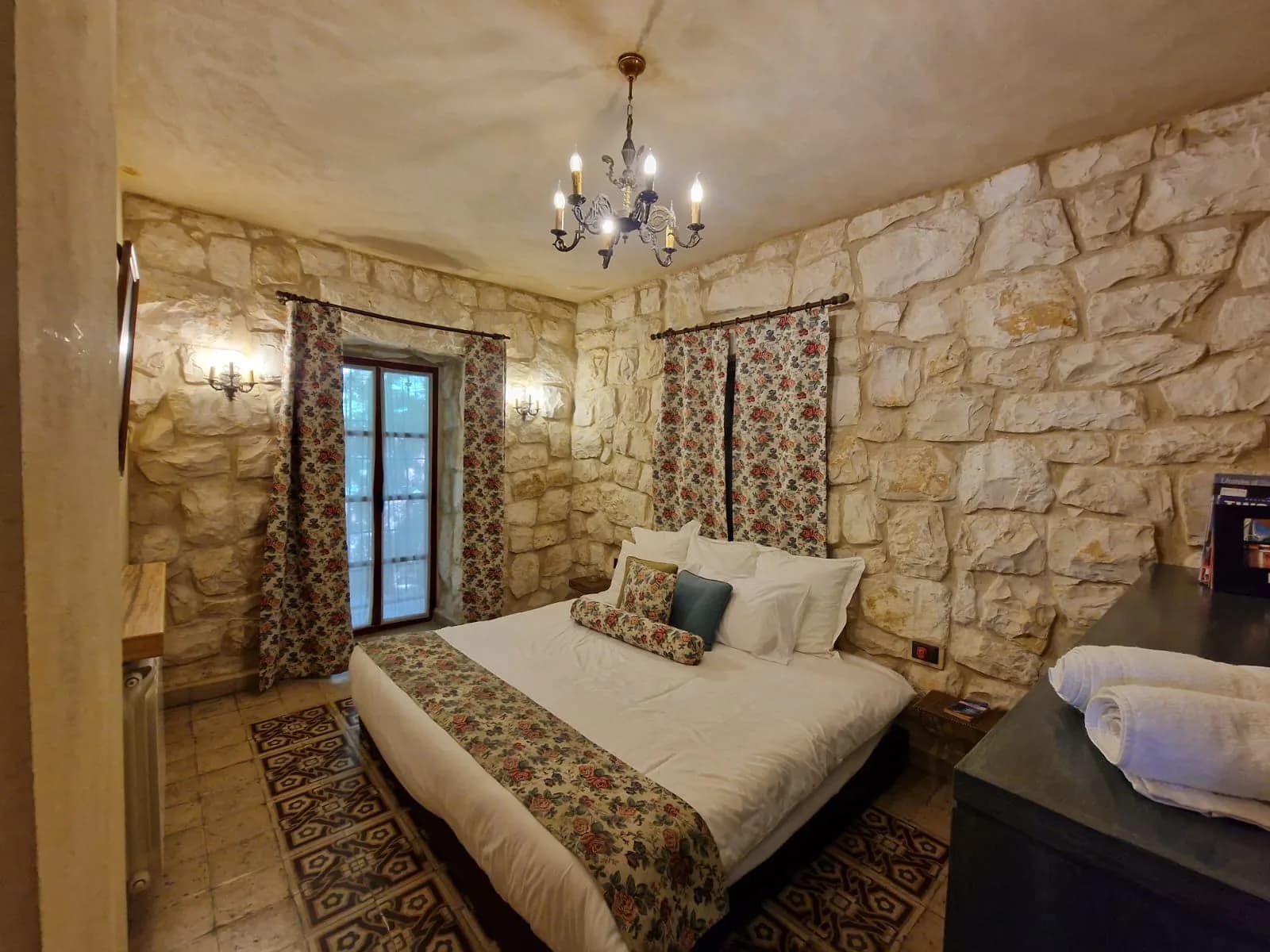 Villa for Sale in Batroun, Lebanon — photo 9