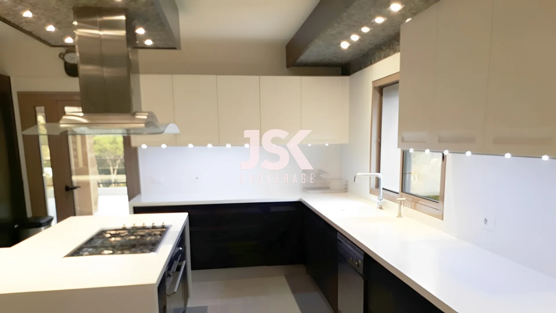 Duplex for Sale in Jouret Al Ballout, Lebanon — photo 4