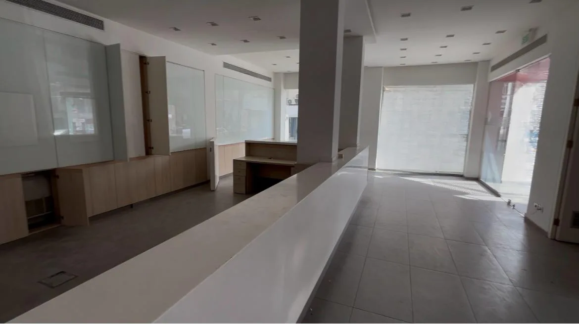 Ground Floor Showroom for Sale in Achrafieh — photo 2